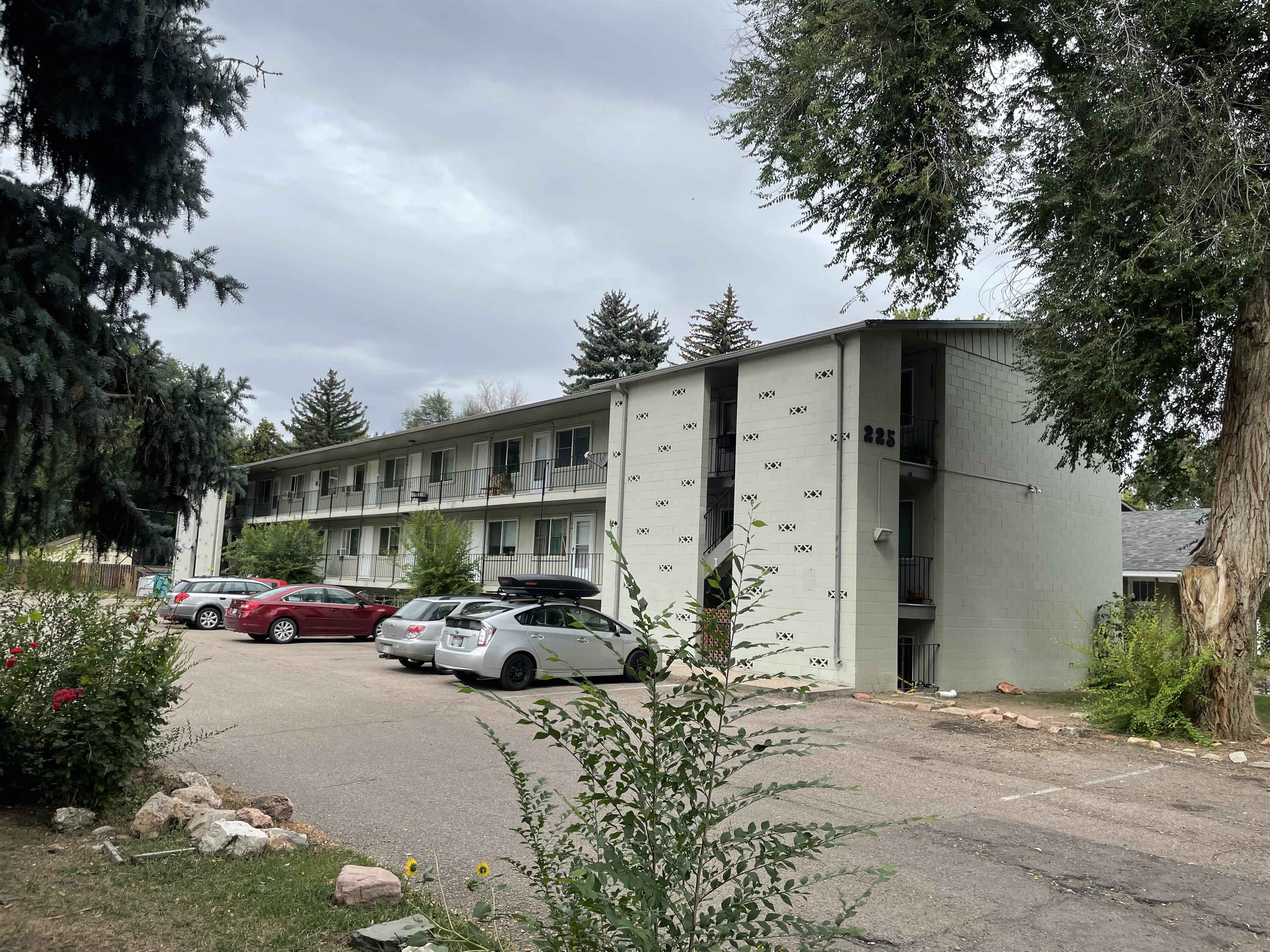 225 North Sherwood Street - 1H
